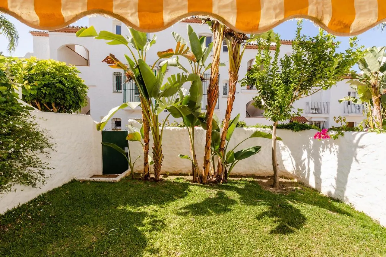 Apartment Apartamento Confortable Urbanizacion El Paraiso Estepona Spain