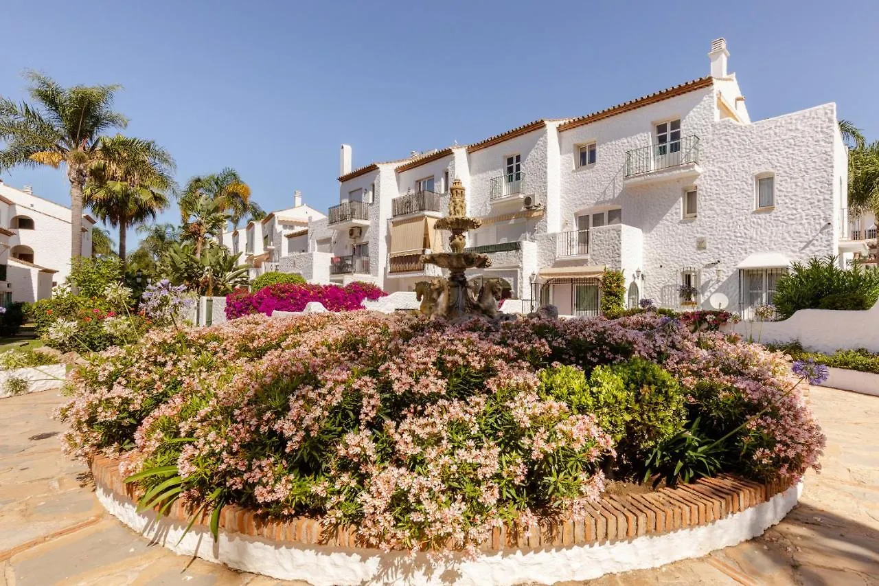 Apartamento Confortable Urbanizacion El Paraiso Estepona